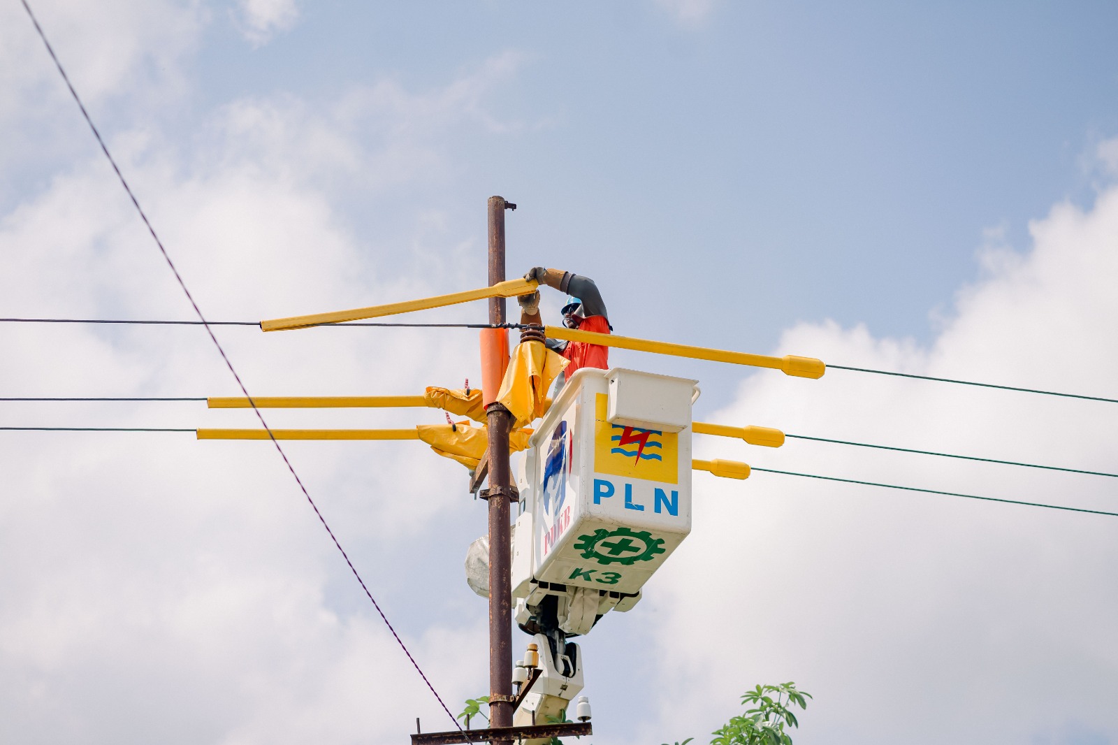 PLN Pastikan Kelistrikan Jatim Pulih 100%, Jadwal Pemadaman Bergilir Resmi Berakhir